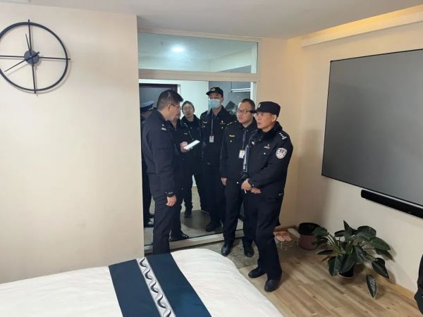 东宝区公安局推动警务现代化项目，提升社会治安水平